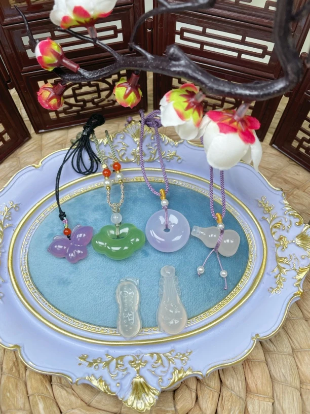 天然玛瑙玉髓吊坠