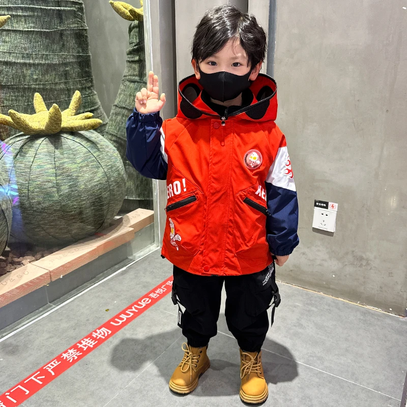 儿童亮灯奥特曼洋气三合一冲锋衣套装男童宝宝加绒保暖防风外套潮