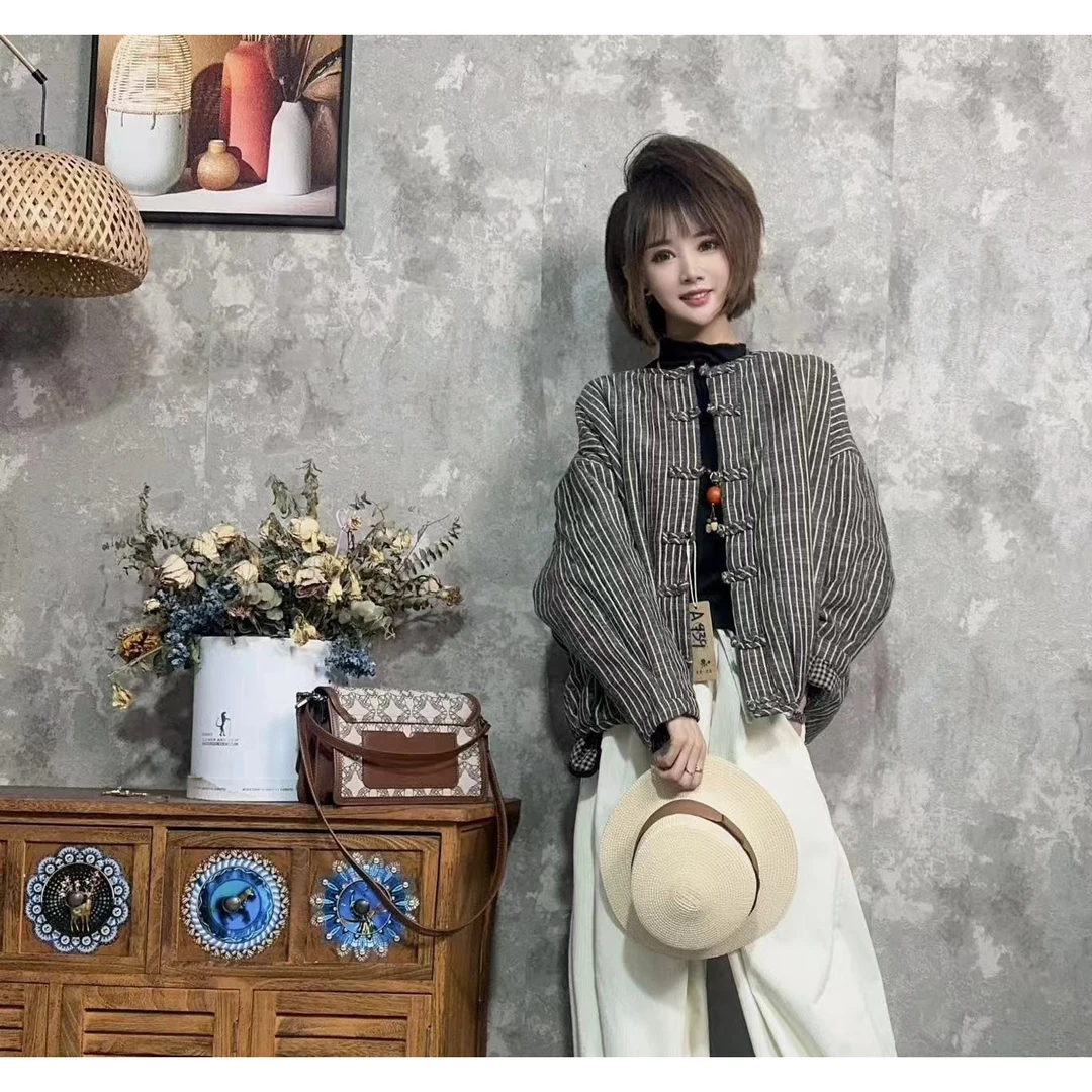 【沐木流浪记】（星悦）灰咖条纹盘扣女装外套z a939