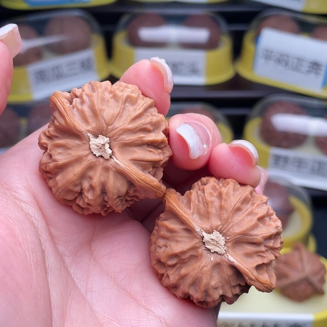 【闪购商品】文玩核桃吊坠脸*