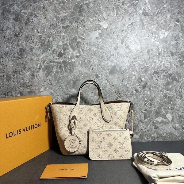 95新/路易威登/妃鱼/橙子精选/包包/市场价37000/240820CZ0023