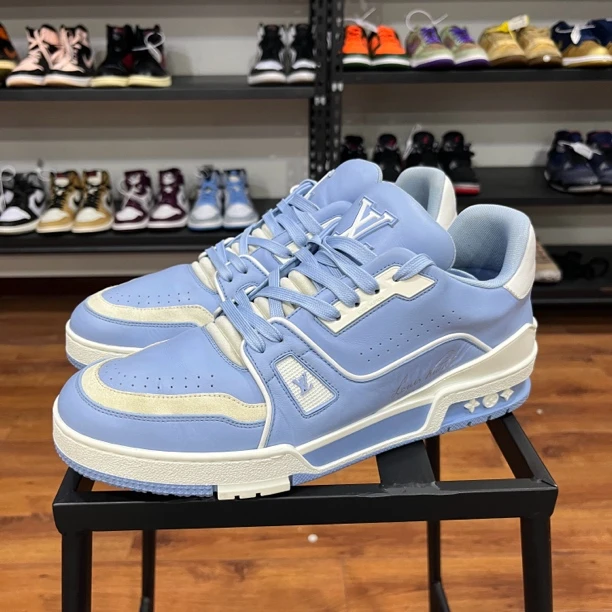 LV trainer蓝 uk8 42码 鞋