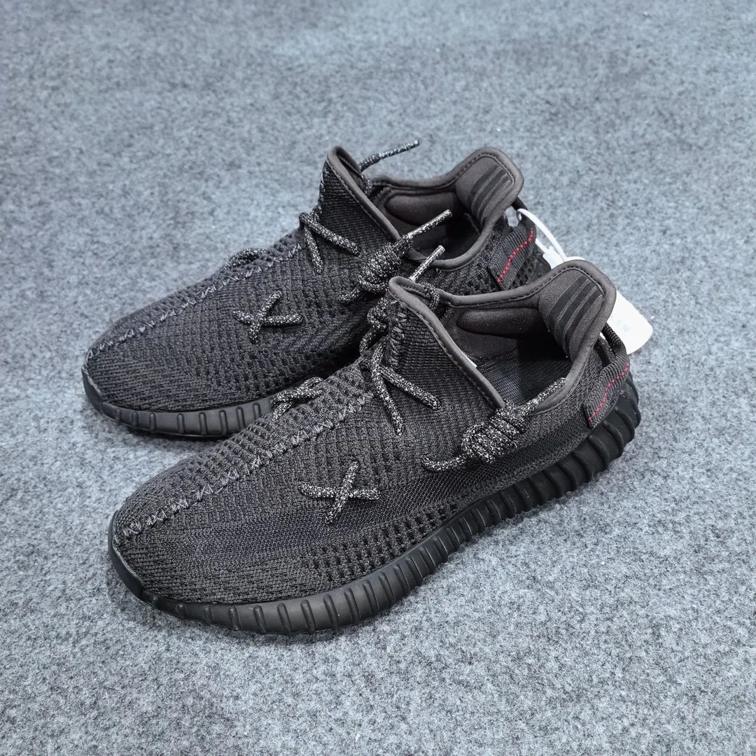 yeezy黑天使 41码  RR0112