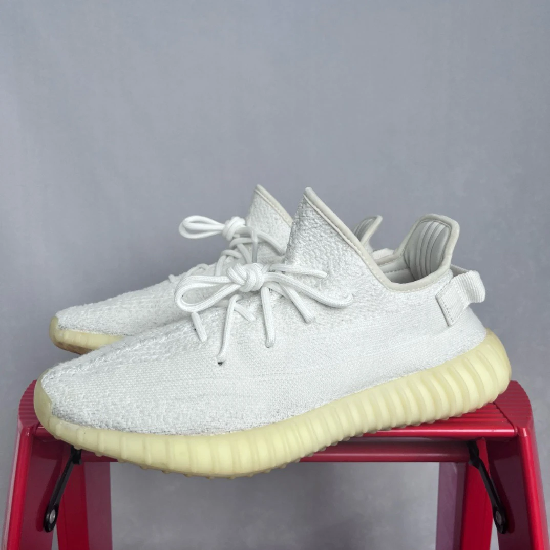 Yeezy350纯白42.5码  PP0408 椰子鞋