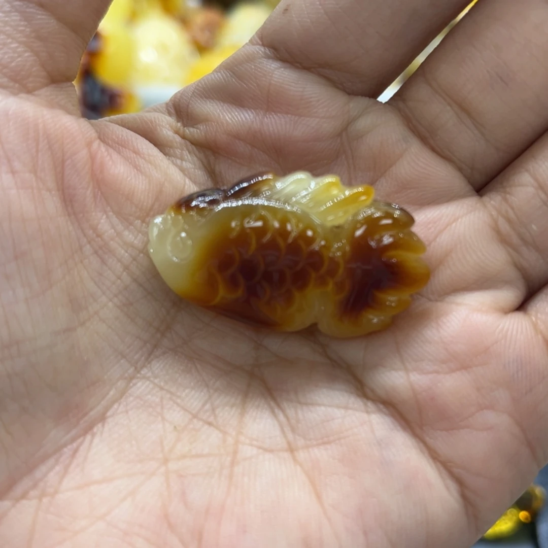 【闪购商品】琥珀裸石未镶嵌天然琥珀