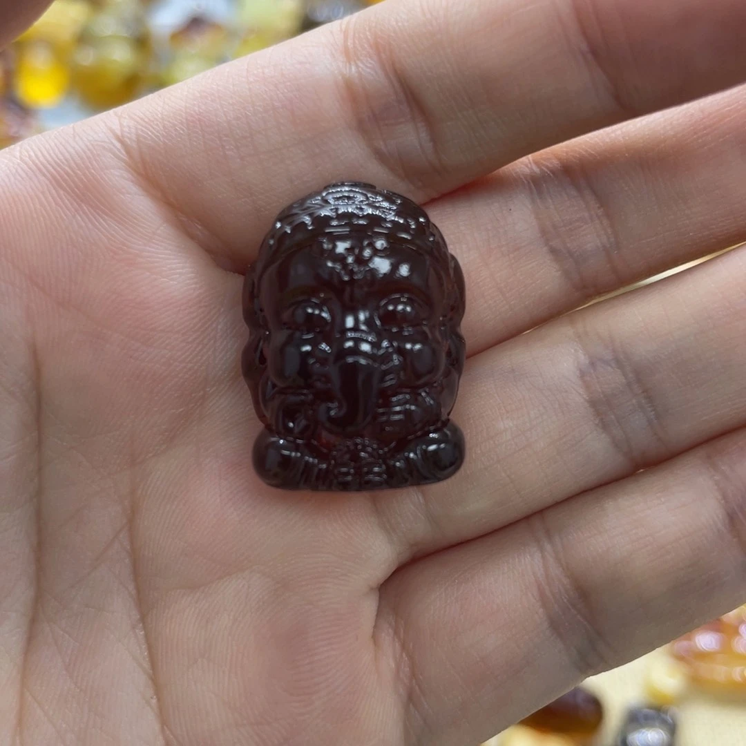 【闪购商品】琥珀裸石未镶嵌4.7克象神