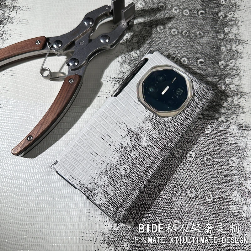 适用华为MateXT手机壳手工高定牛皮定制中轴全包防摔商务保护壳