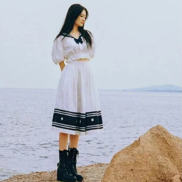 99新 MIU MIU/缪缪 MIU MIU 束腰宽摆半身裙 白色 内购剪标