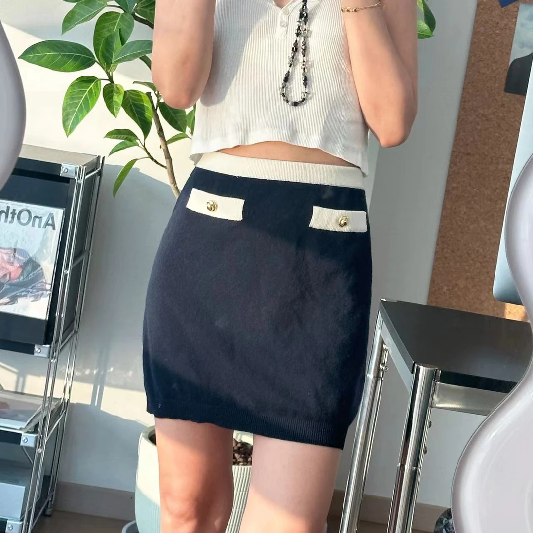 全新未使用 MIU MIU/缪缪 拼色金属纽扣短款休闲长裙 女款 藏青色