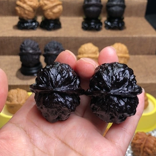 文玩核桃吊坠加*麒麟疙瘩包地闷31