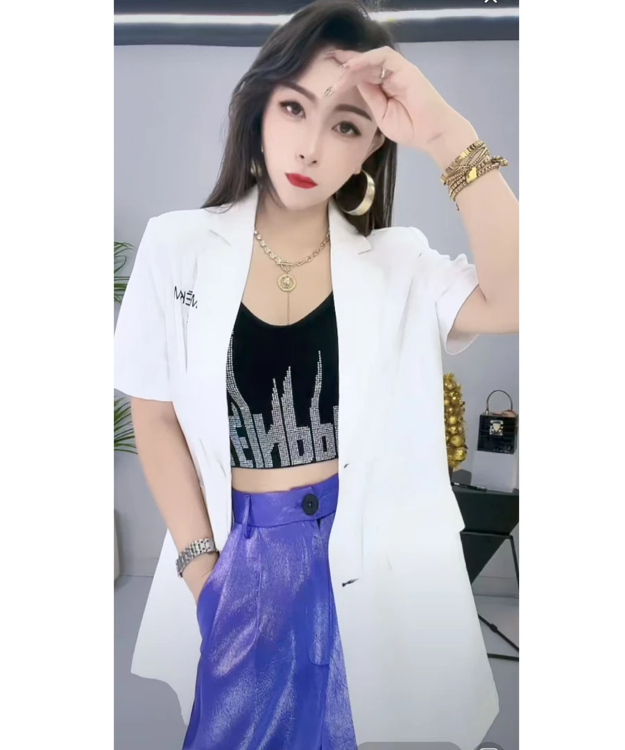 835气质时尚休闲夏季宽松西服