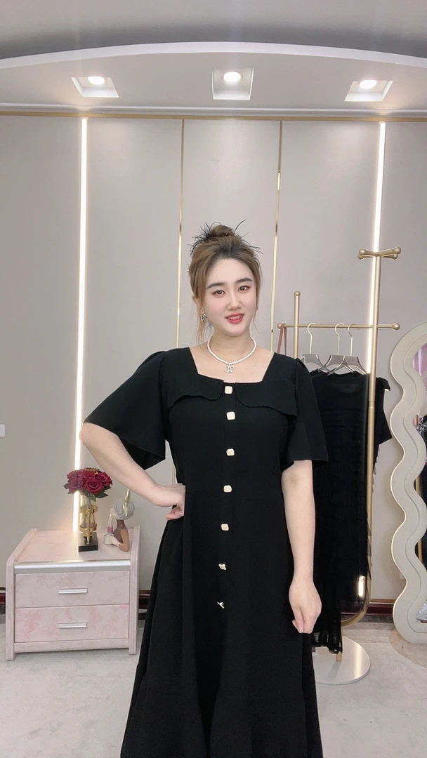 新款胖mm大码方领收腰显瘦遮肉法式赫本风连衣裙