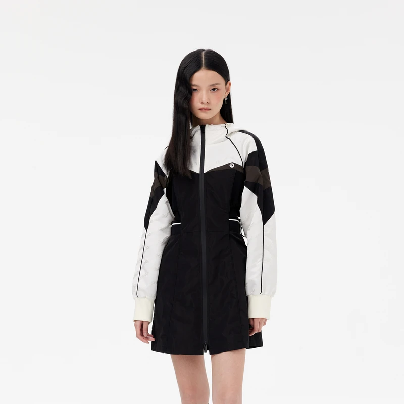 REVAN芮范24春新甜酷运动风拼接连衣裙RM11101130