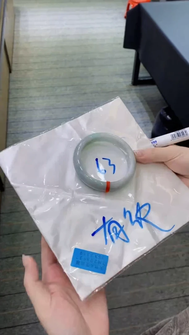 【闪购商品】翡翠手镯未镶嵌