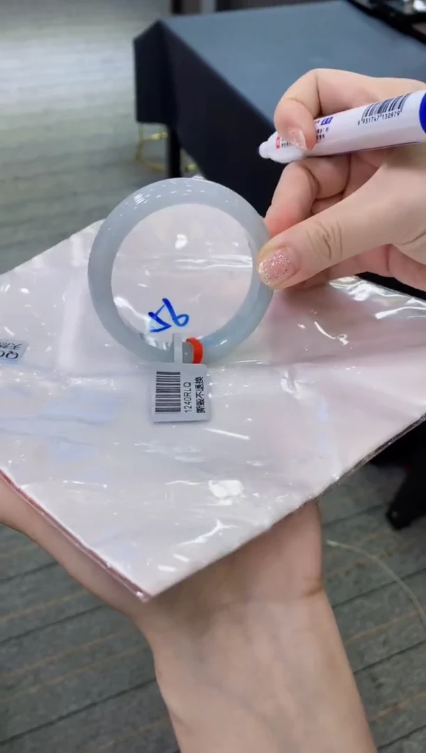 【闪购商品】翡翠手镯未镶嵌