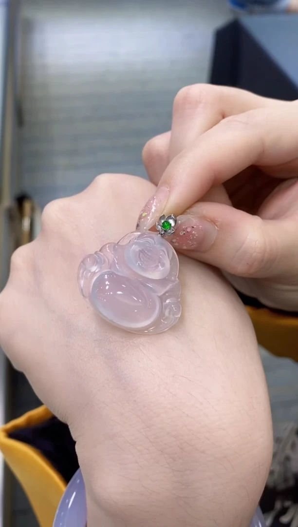 【闪购商品】翡翠吊坠(不含链)18K金镶嵌