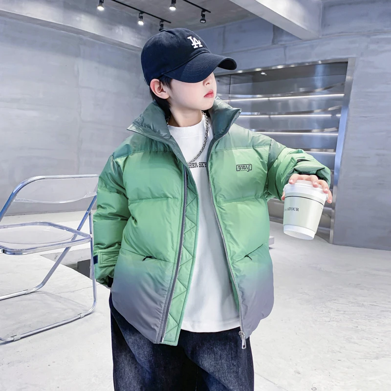 儿童冬季短款渐变羽绒服2024新款男童鸭绒加厚外套K234YRF4158