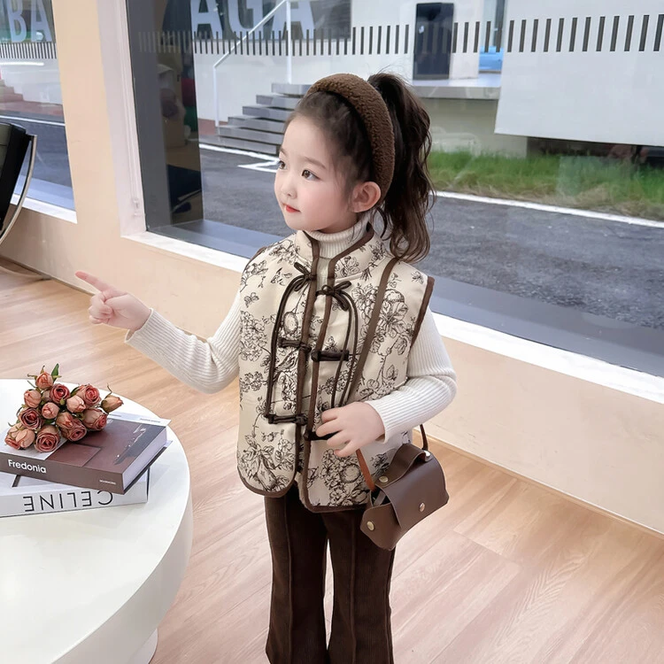 女童加绒加厚国风马甲2023秋冬新款洋气儿童女宝宝新儿童潮流马甲