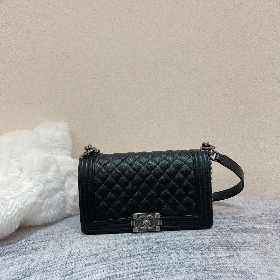 95新  一泽奢品/CHANEL/黑银leboy中号 芯片款 链条包/Z24071312A