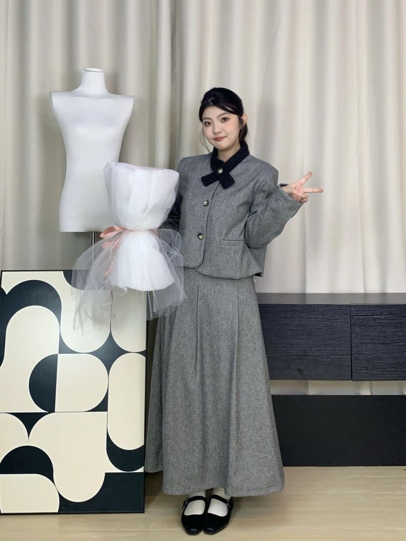 【虞蛋】大码mm2024流行学院风女秋冬两件套英伦复古减龄毛呢套装