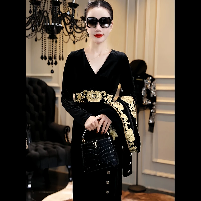 LUXURYMEMO【刘熊熊】复古修身连衣裙苏绣丝绒连衣裙牡丹裙80011