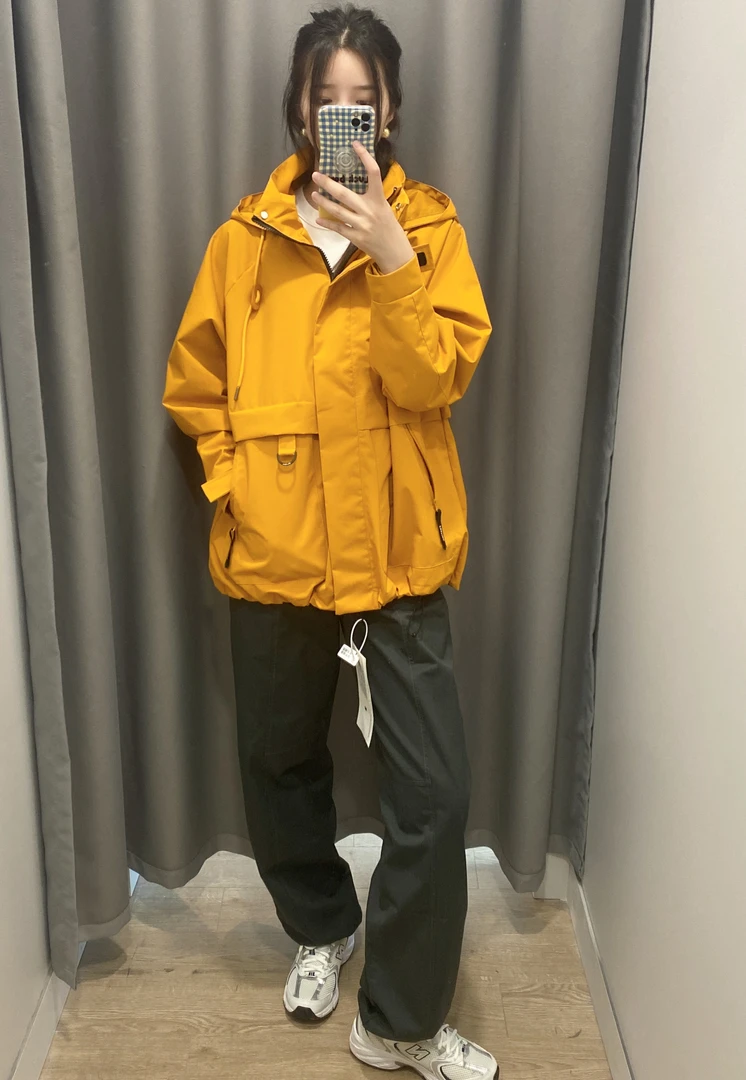 新款向日葵色黄色春秋夹克登山外套轻薄防风户外冲锋衣