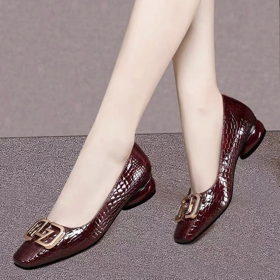 2025春秋季新款真皮方头单鞋女低粗跟浅口小跟鞋休闲气质高端女鞋