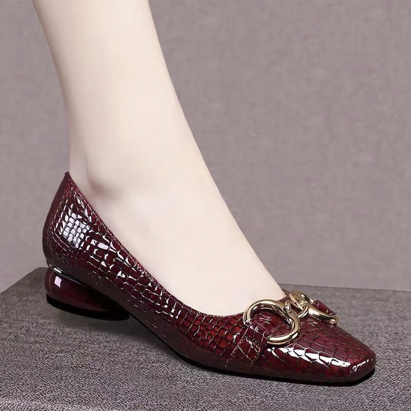 2025春秋季新款真皮平底单鞋女低跟粗跟方头时尚浅口百搭高端女鞋