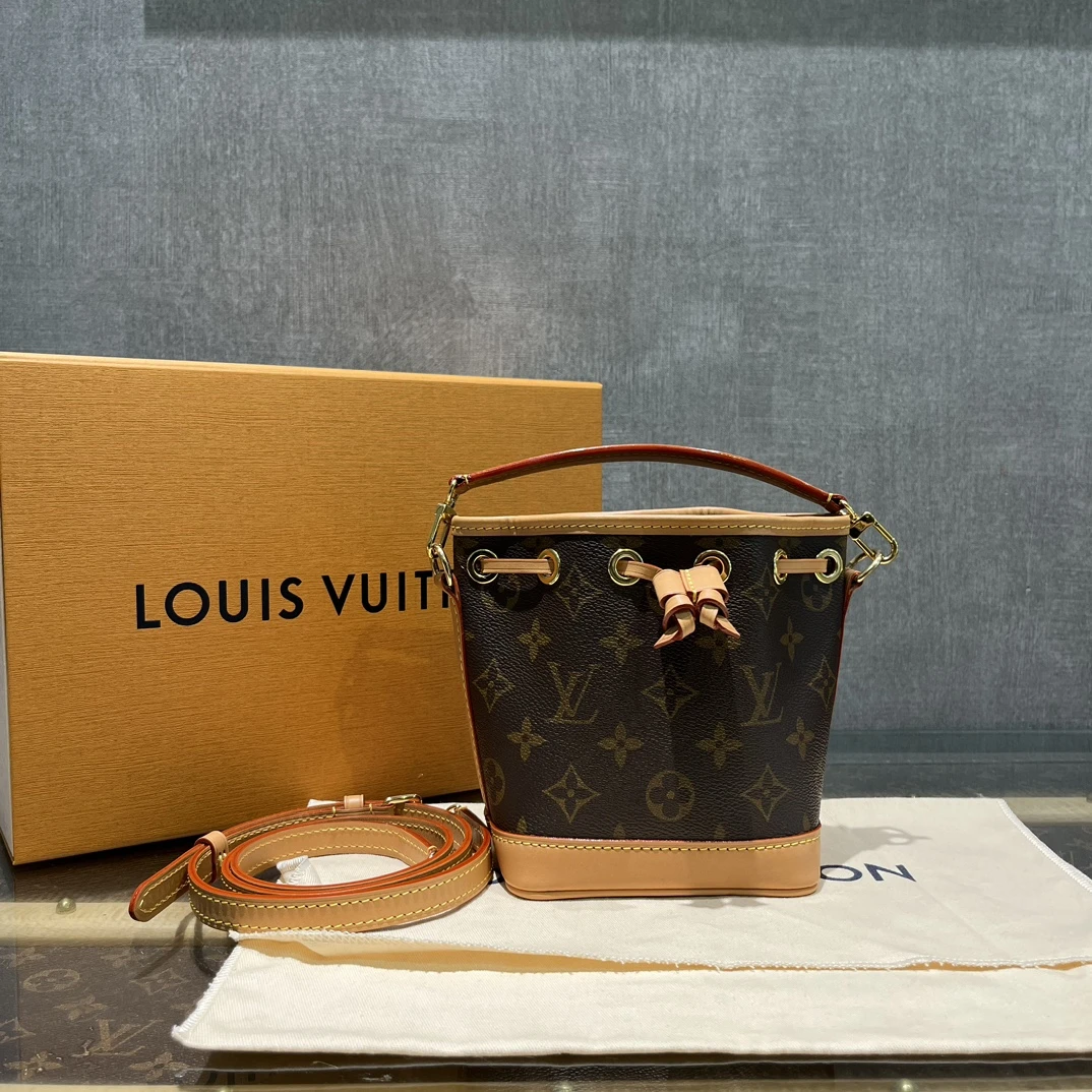 95新 LouisVuitton/路易威登 NoeNano Mini抽绳小水桶 10188