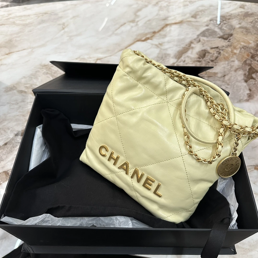 95新 Chanel/香奈儿 小鸡黄22bag mini垃圾袋  26342
