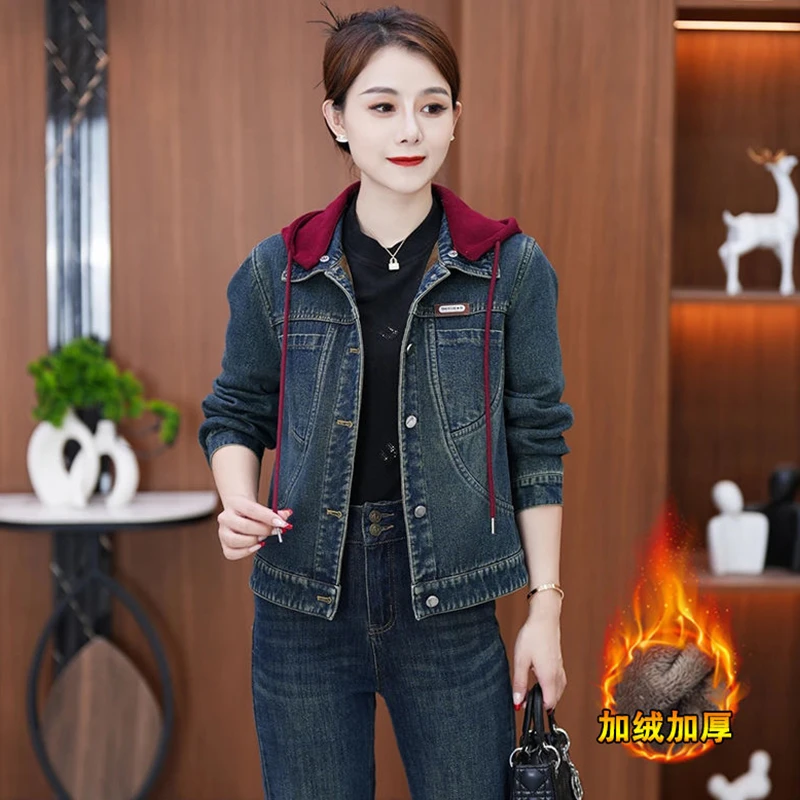 加绒加厚复古减龄连帽牛仔短外套女2025冬季新款洋气宽松保暖上衣