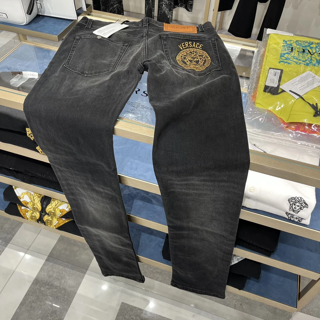 全新未使用 Versace/范思哲 凡凡欧奢名品男士刺绣牛仔裤回国3周