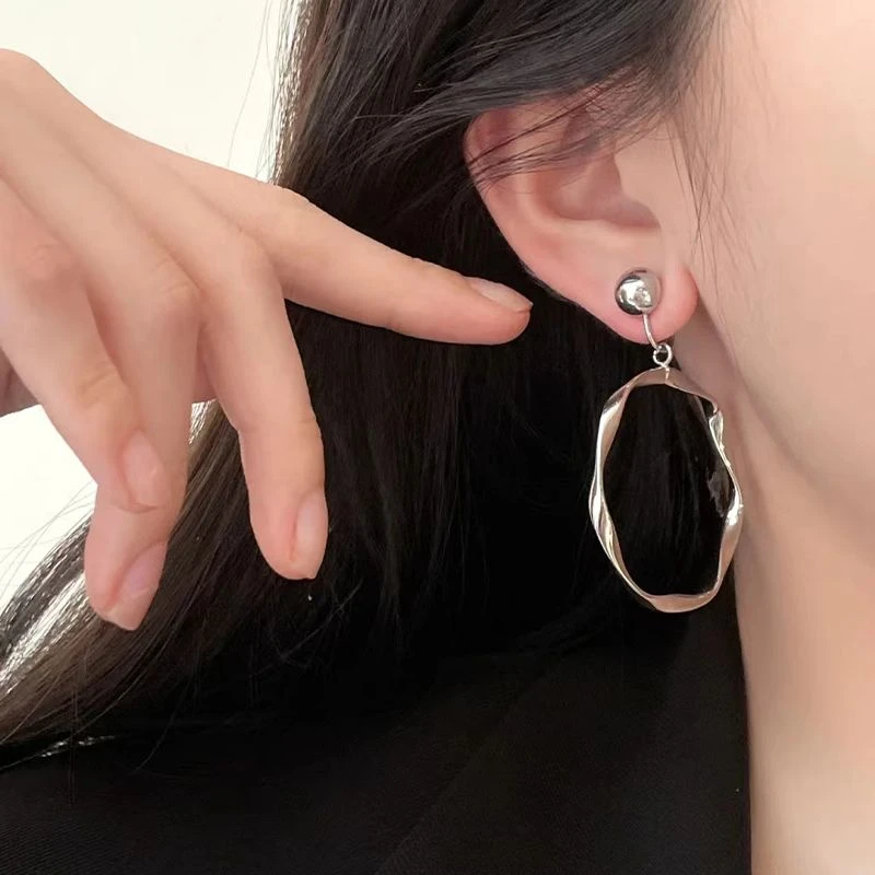 复古圆圈耳环女港风蚊香盘耳夹圆脸新款无耳洞银色耳饰耳圈大圈