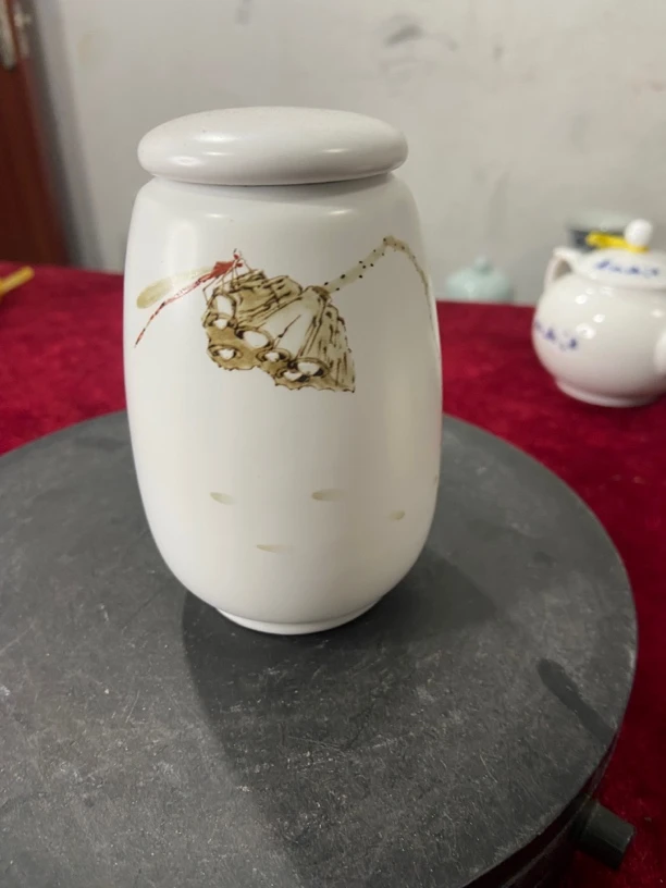 釉上粉彩花鸟茶叶罐