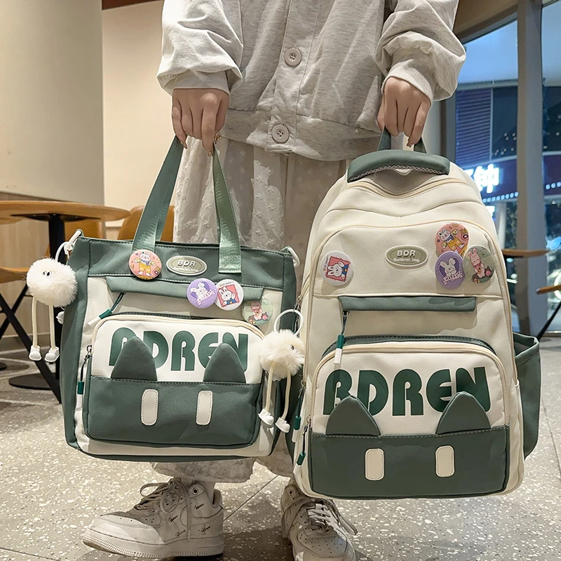 书包初中女生大容量女肩包2024新款简约风高中生大学生背包双肩包