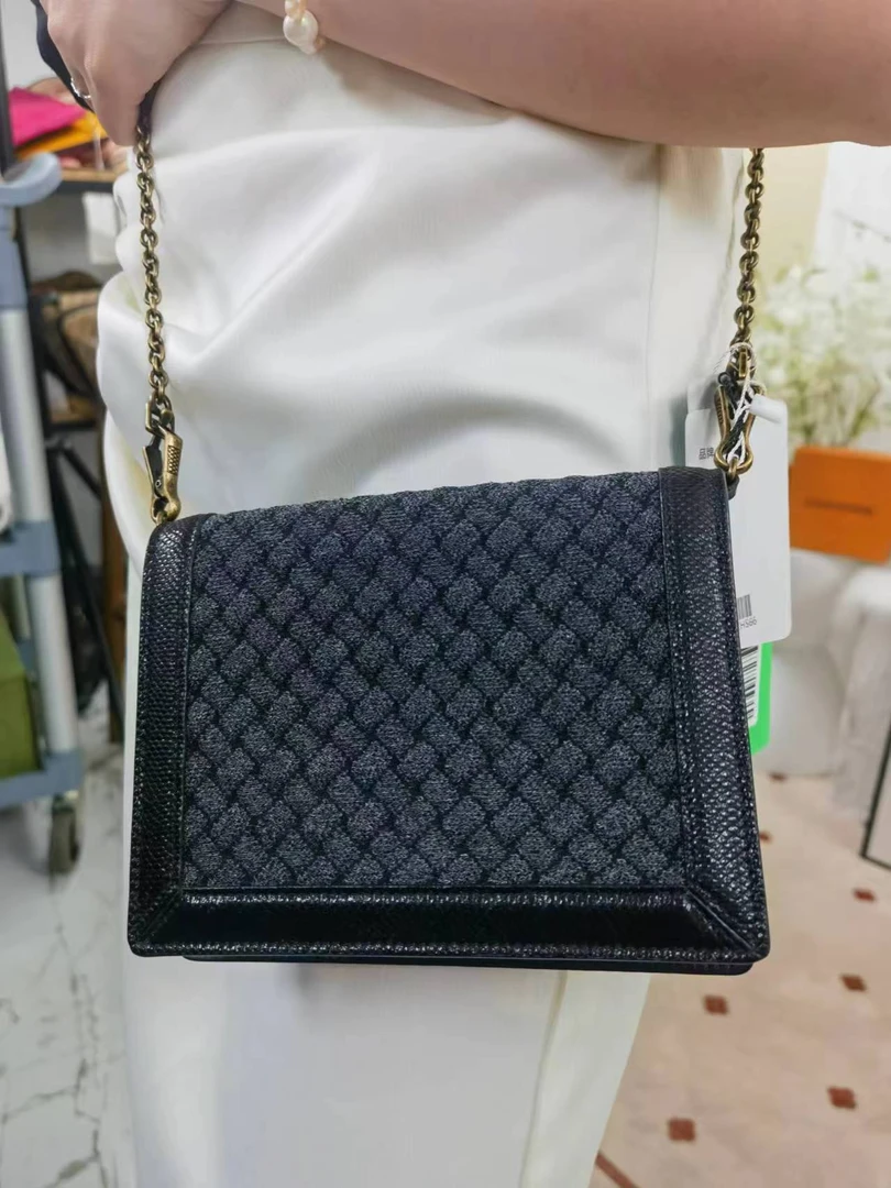 99新 BOTTEGA VENETA/葆蝶家 帝爵奢品/编织手包