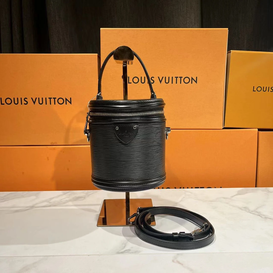 95新 LV 帝爵奢品/95新/LV/水波纹发财桶单肩包