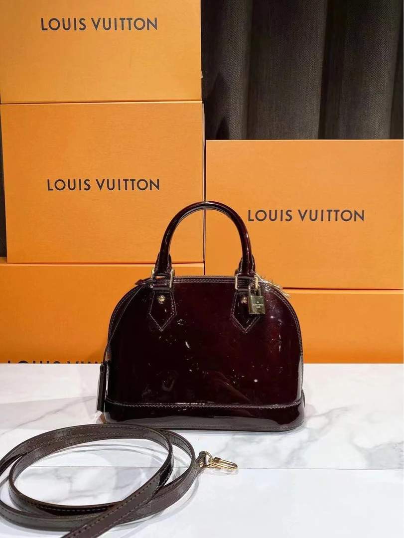 95新 LV 帝爵奢品/老花漆皮贝壳包