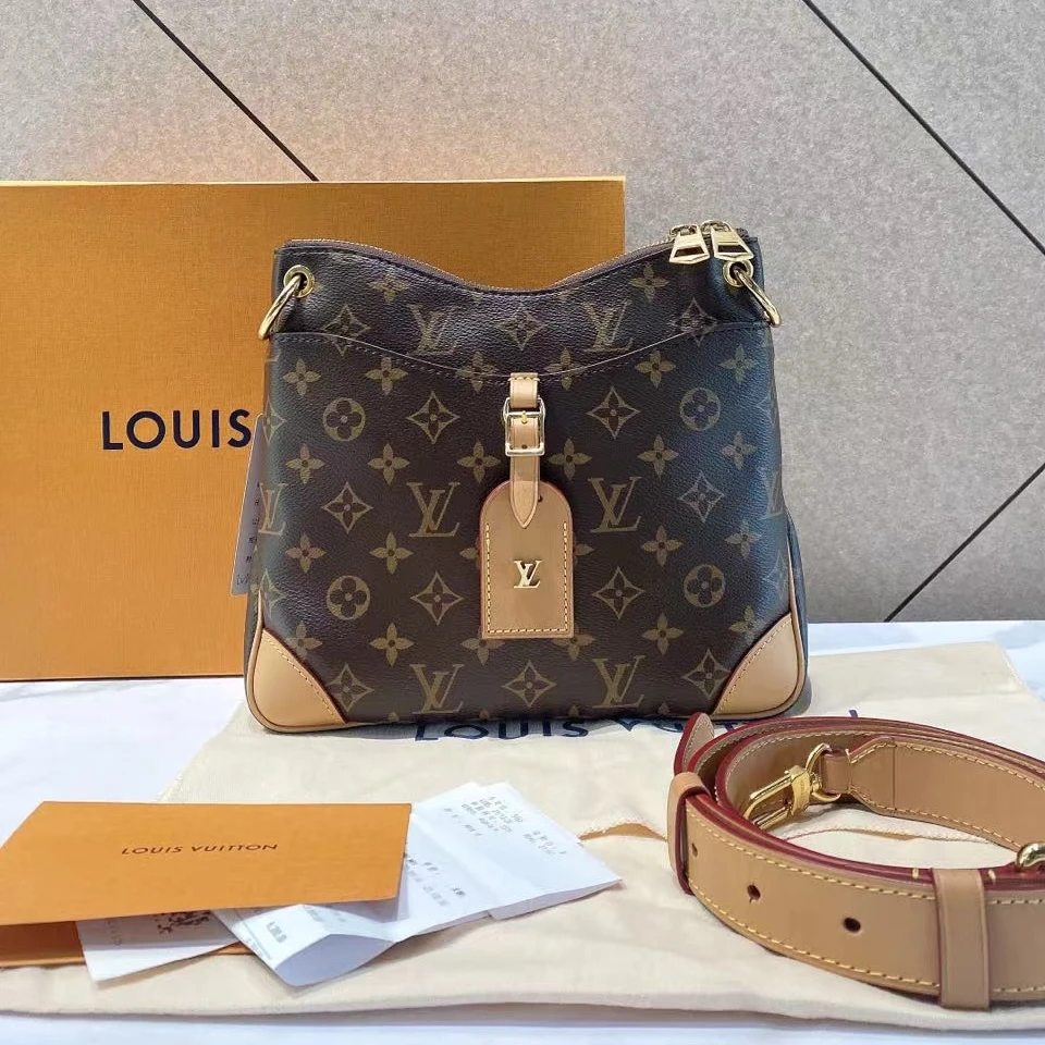 95新 LV 帝爵奢品/大黄牛角芯片款包