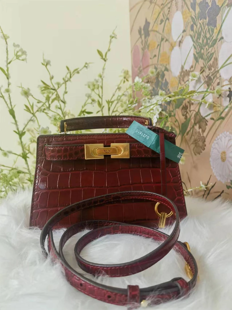 95新 Tory Burch/汤丽柏琦 帝爵奢品/95新/红色压纹手提单肩包