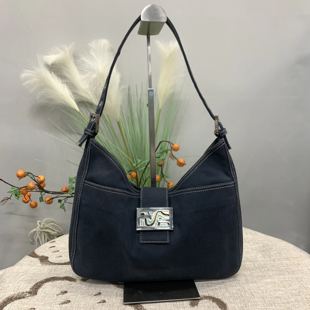 95新 FENDI/芬迪 帝爵奢品/95新/单肩包/小沈