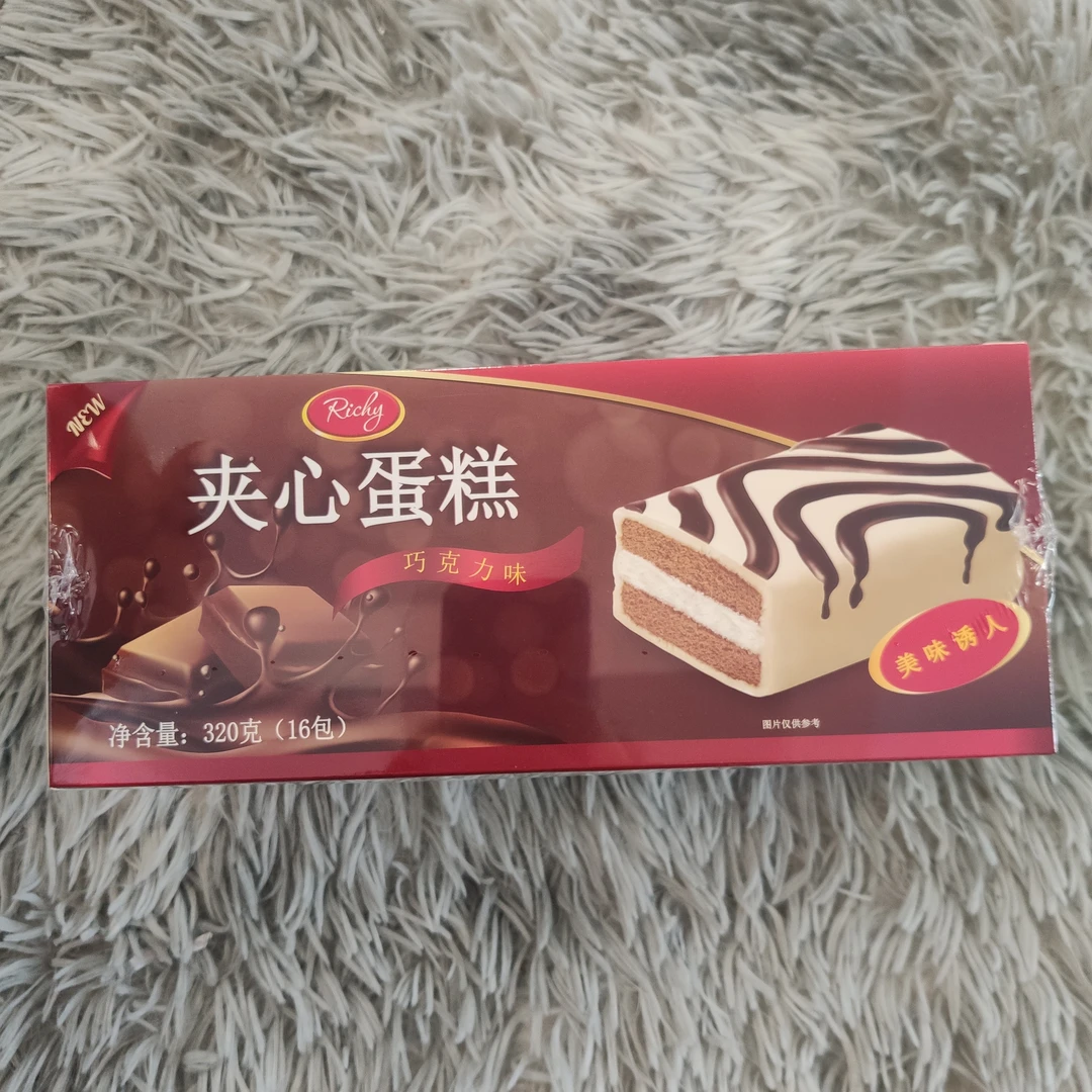 越南Richy巧克力味夹心蛋糕