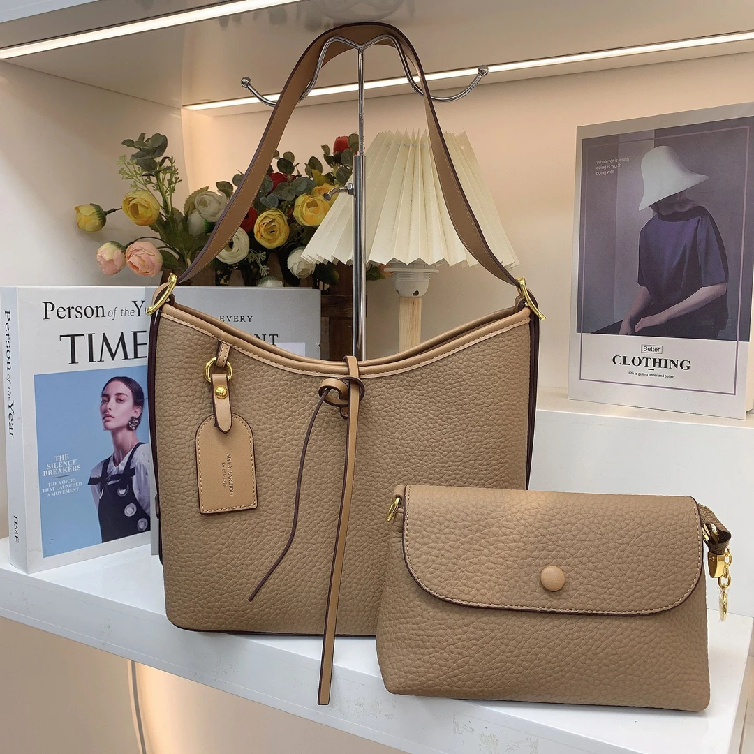 通勤单肩腋下托特包2024夏季新款轻奢高级时尚百搭斜挎大包大容量