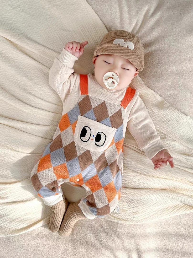 2024秋假背带眼睛口袋菱形套头连体衣外出服可爱帅气爬服外出服T