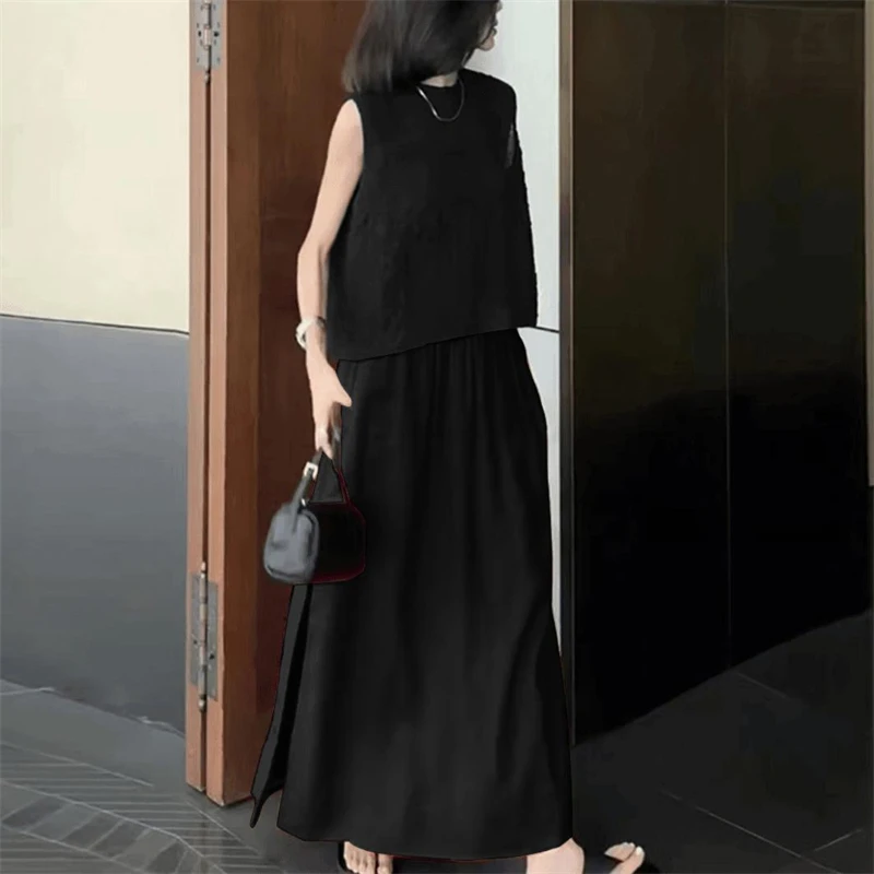 夏季轻奢女装高级感套装2025新款宽松无袖上衣气质半身裙子两件套