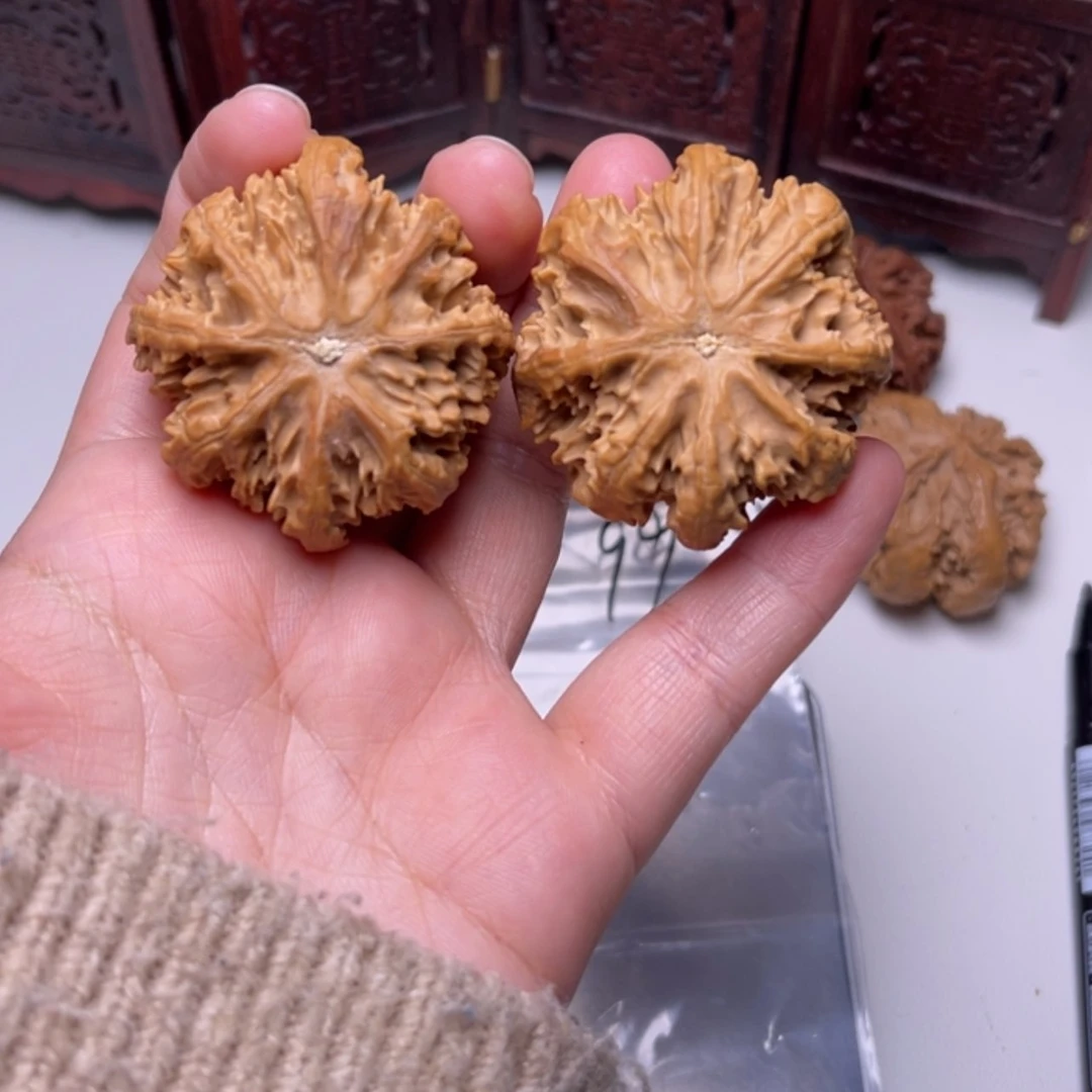 【闪购商品】文玩核桃把件04