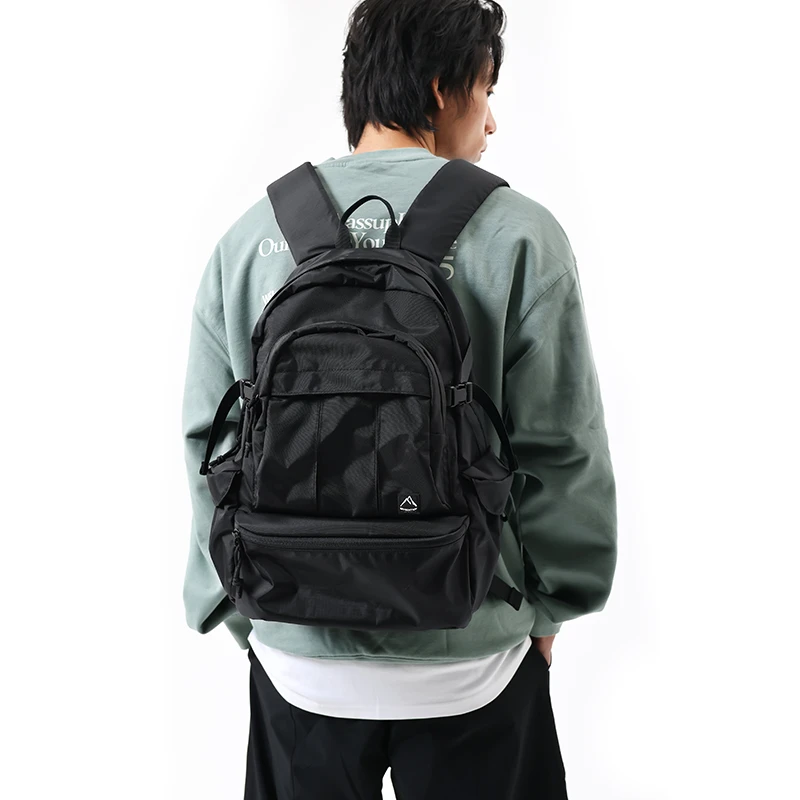 小凯双肩包男款旅行大容量电脑包纯色简约书包通勤旅游背包旅行包