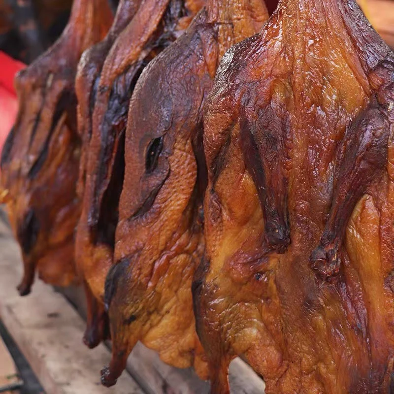 正宗湖南柴火烟熏腊鸭农家风味美食