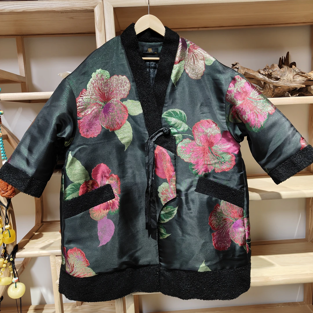 凤徕兮私人定制绿底彩色花中长款盘扣棉服（NF172）