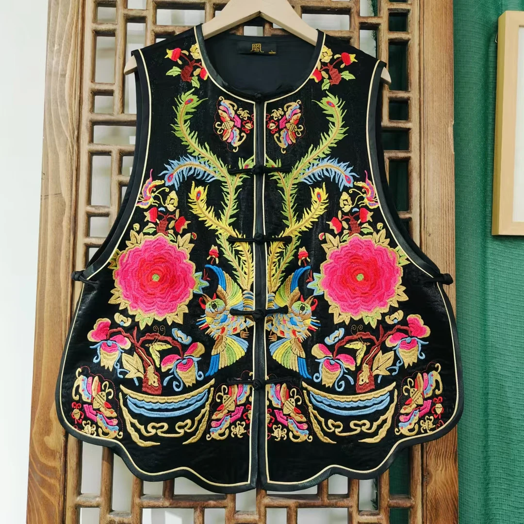 凤徕兮私人定制黑底图腾花鸟刺绣对襟盘扣圆领短马甲（LS500）花鸟